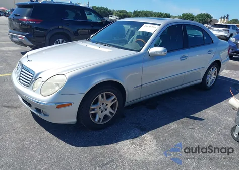 2005 Mercedes-Benz E 320 z USA, uszkodzony, nr VIN WDBUF65J55A667232